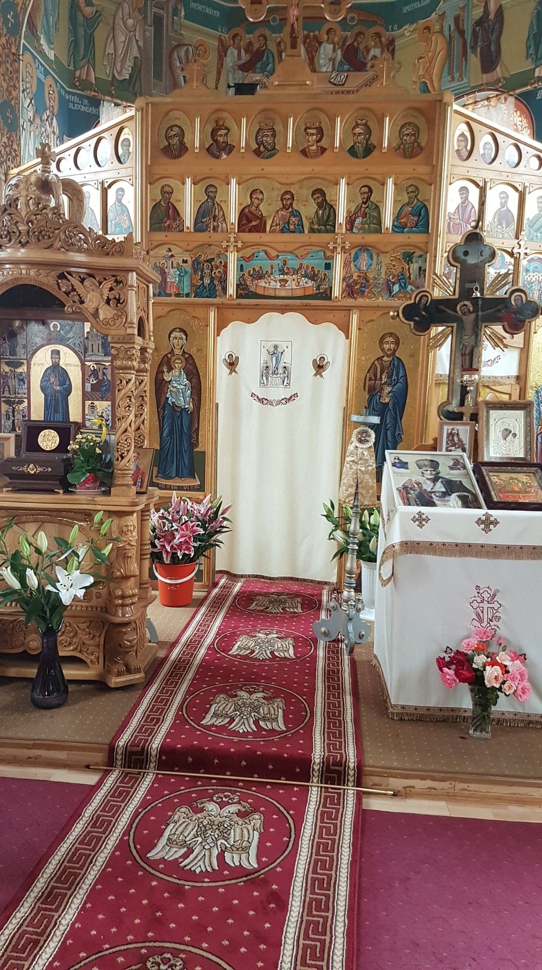 Promisiune| Slujbă de Înviere, la 30 de kilometri de Sibiu: „Ușa unei biserici nu trebuie închisă deloc!”