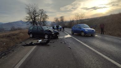 Photo of Accident pe DN14, la Târnava. O mașină a intrat pe contrasens, două femei rănite