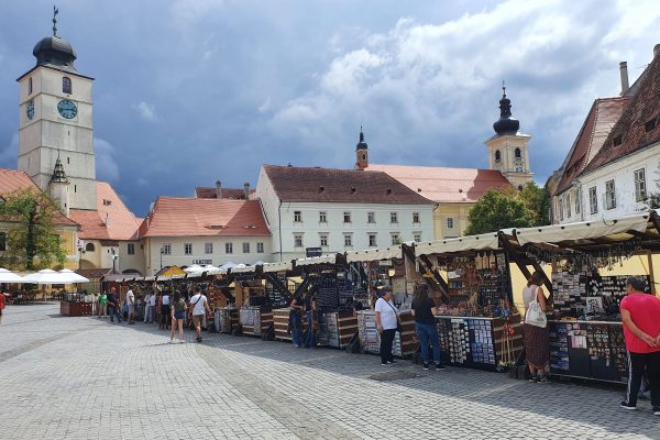 Primăria Sibiu face ordine în comerțul pe domeniul public