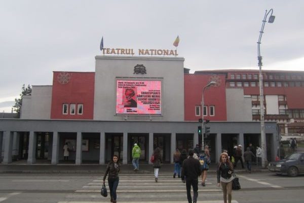 21 de sibieni au primit bilet la teatru de la polițiști