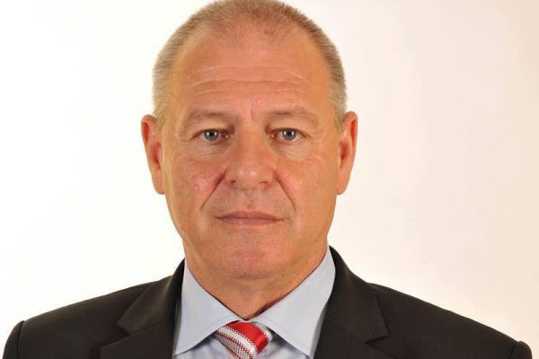 Gheorghe Huja, primarul Cisnădiei: „Cei de la USR se achită de o singură obligație dintr-o fișă a postului originală, aceea de a întreține scandalul și tensiunea în legislativul local!”