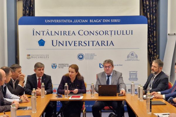 Îmbunătățirea Legii Educației, dezbătută la Sibiu alături de ministrul Ligia Deca