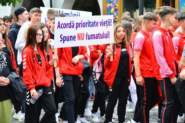 FOTO| Sute de persoane la Marșul Sănătății Plămânilor,  organizat în centrul Sibiului