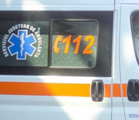 Ambulanță în misiune pe Șoseaua Alba Iulia, implicată într-un accident rutier