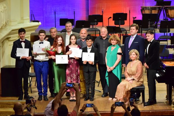 FOTO| Cine sunt câștigătorii Concursului Festival Internațional de Interpretare Pianistică și Compoziție „Carl Filtsch”