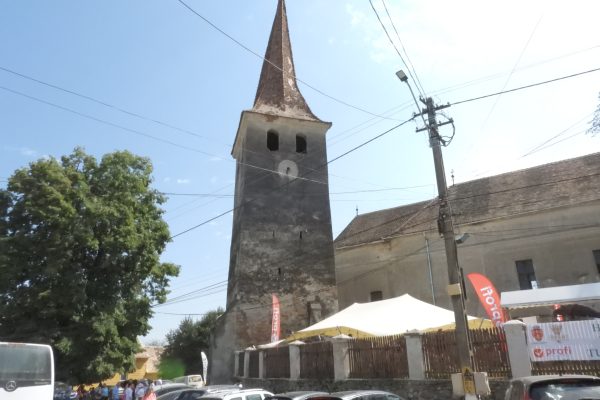 O biserică veche de câteva secole din județul Sibiu, cumpărată cu 1 euro